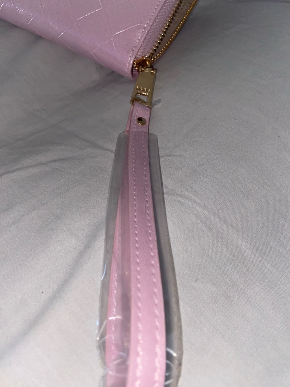 Bebe Metallic Jenna Wallet NWOT - Picture 4 of 4